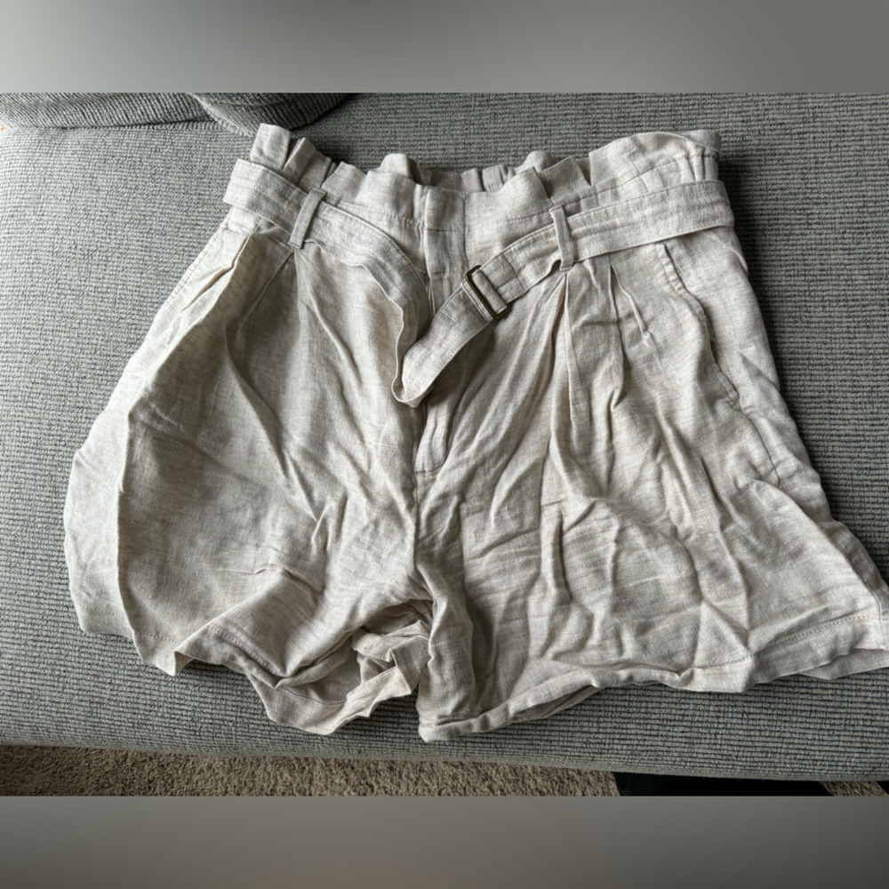 Banana Republic Paper Bag Waist shorts